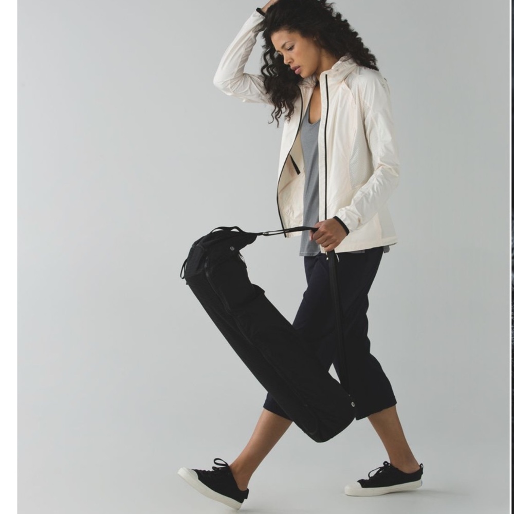 Lululemon Drishti Yoga Mat Tote Black